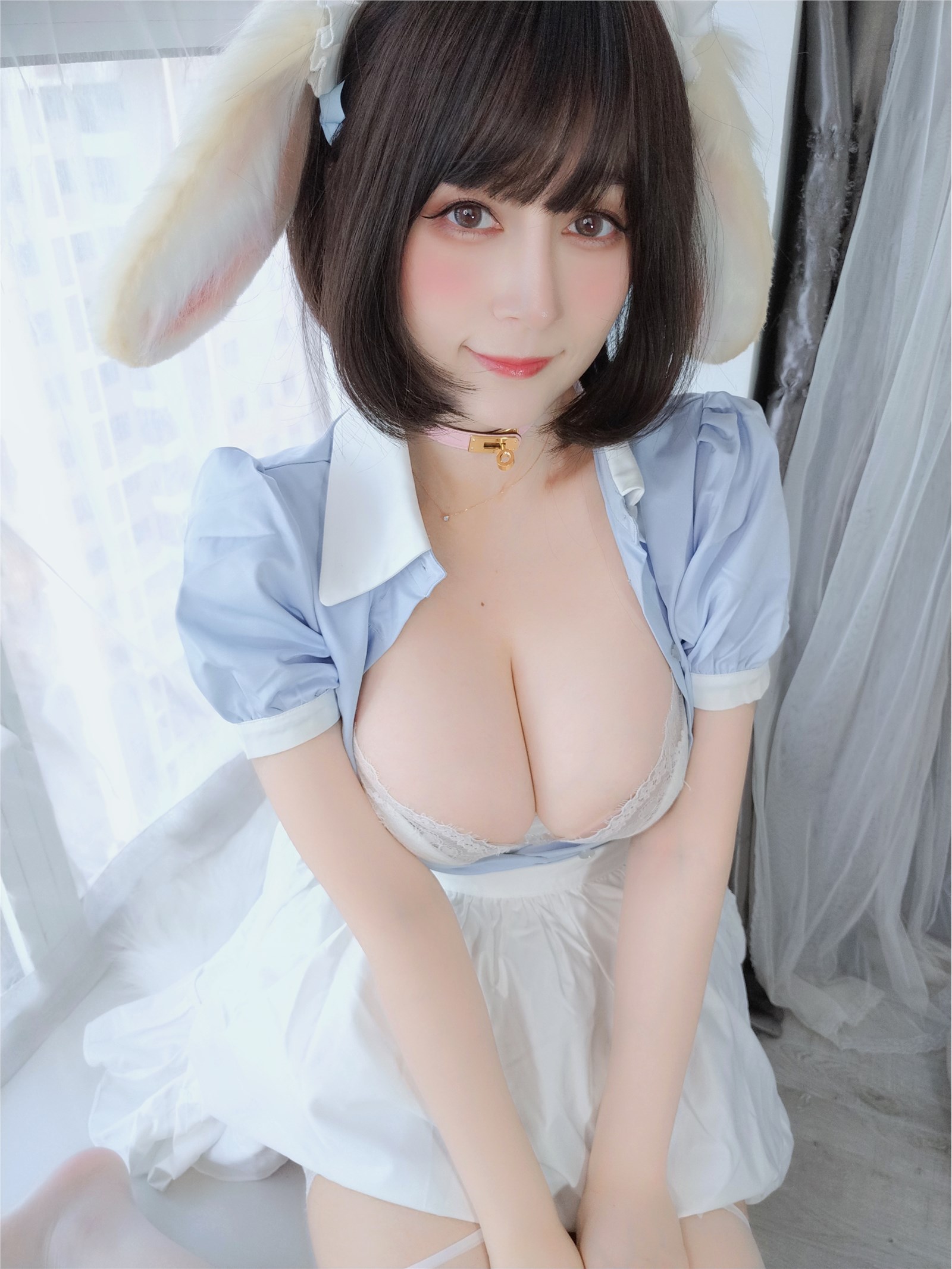 Miss Coser, Silver 81 NO.110 February 2022 February 2022 February 21 Rabbit Ear Maid(8)